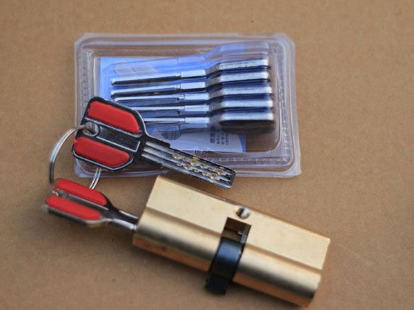 阿合奇24小时上门开锁公司